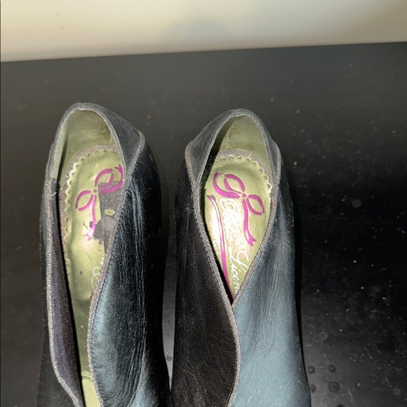 Poetic License size 38.5 7.5 leather heels beaded detail - Picture 3 of 5